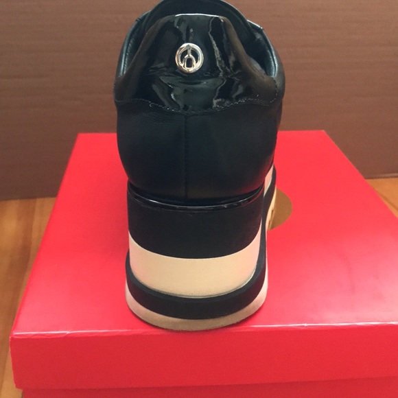 Laides stylish Wishbone (Brown’s)wedge shoes - Picture 3 of 4